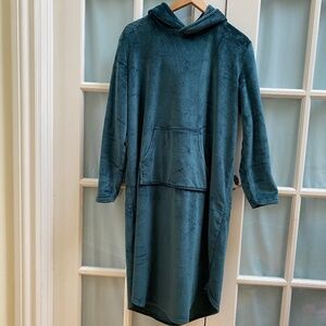 Dark green soft hooded robe